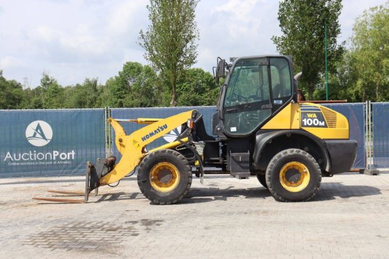 Komatsu WA100M-6 Diesel Wheel Loader 66kW 2012 WA100M-6 2012 2 Wheel Loaders image 17
