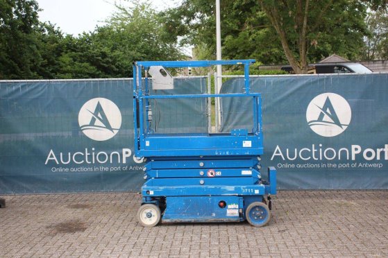 Skyjack SJ III Scissor Lift 3219 Electric 227kg 7.8m 2015 Skyjack SJ III 3219 2015 2 Scissor Lifts image 2