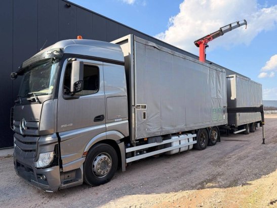 Box truck Truck Mercedes-Benz Actros 2645 6X2 Diesel 2016 Actros 2645 6X2 2016 2 image 2