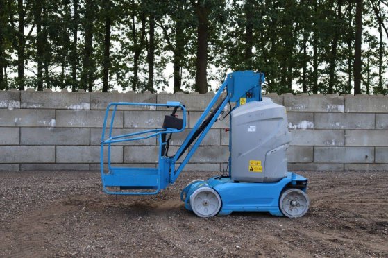 Genie GR26J Electric Mast Lift 200kg 9.9m 2015 GR26J 2015 2 image 2