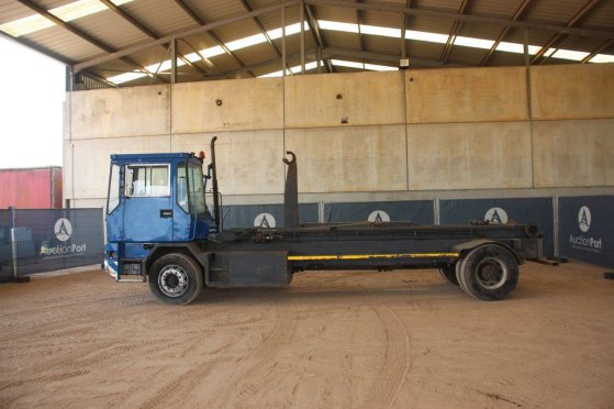 Terminal Tractor Terberg TRT 89 Diesel Terberg TRT 89 2 image 2