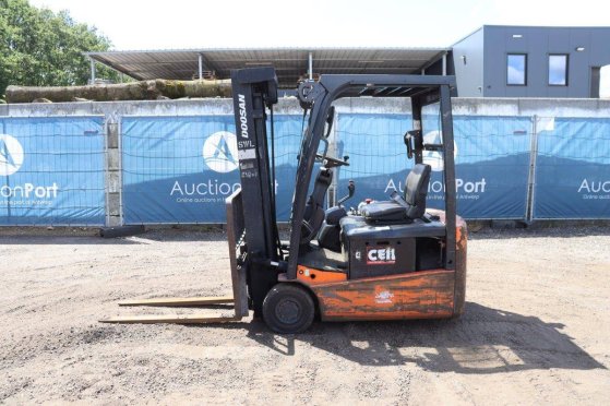 Heftruck Doosan B15T-5 Elektrisch 1500kg 3.3m 2011 Doosan B15T-5 2011 2 Forklift image 2