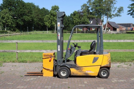 Jungheinrich KEac 20 Electric Forklift 2000kg 2007 KEca 20 2007 2 Forklift image 2