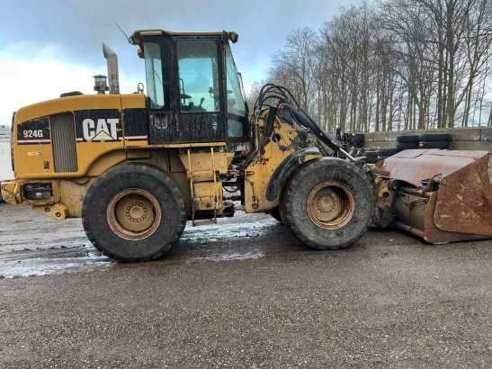 CAT 924G Diesel Shovel 924G 2 Wheel Loaders image 2