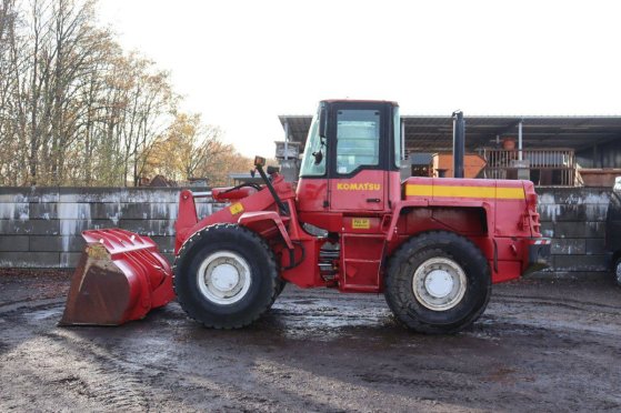 Komatsu WA 270-3 Diesel Wheel Loader 103kW 1999 848 1999 2 Wheel Loaders image 2