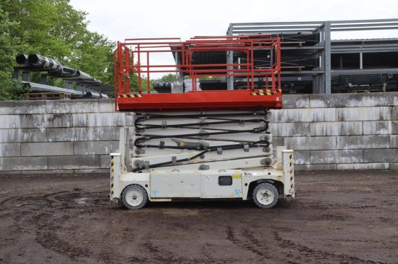 Schaarlift PB Elektrisch 2014 PB 2014 2 Scissor Lifts image 2