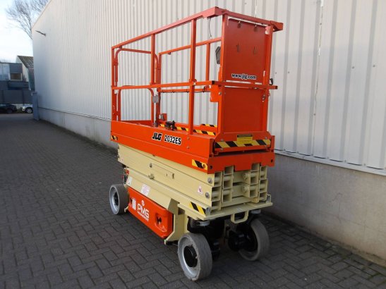 Scissor Lift JLG 2032ES Electric 8.10m 2020 2032ES 2020 2 Scissor Lifts image 2