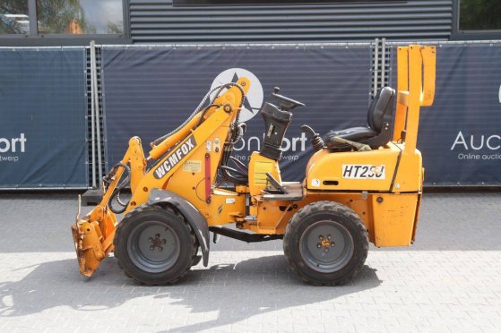 Wheel loader WCM FOX HT25J Diesel 18.5kW 2008 WCM FOX HT25J 2008 2 Wheel Loaders image 2