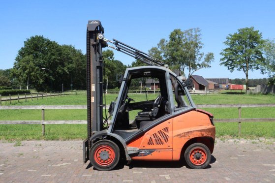 Linde H50D-02 Diesel Forklift 5000kg 4.5m 2017 H50D-02 2017 2 Forklift image 2