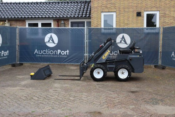 Heavy machinery product image - Image 2 of 3