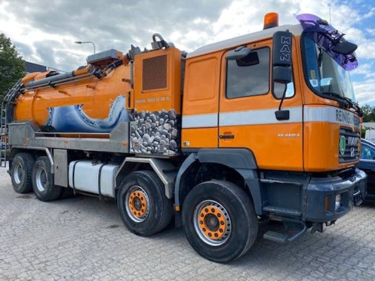 Vacuum truck MAN 41.464 Diesel 2002 41.464 2002 2 image 2