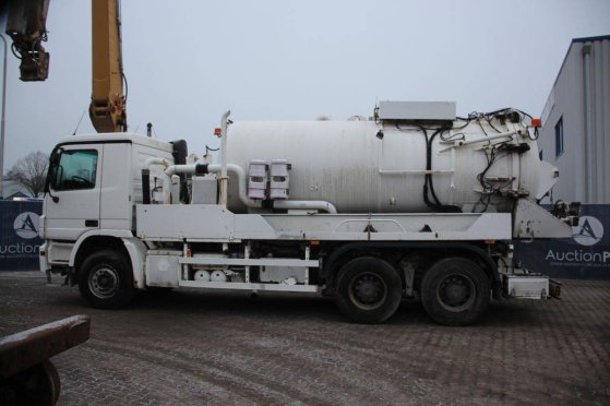 Vacuum Tanker Truck Mercedes-Benz 930.24 Diesel 2008 Mercedes-Benz 930.24 2008 2 image 2