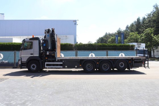Volvo FMX330 TRIDEM 8x4 Diesel Crane Truck 2014 FMX 330 2014 2 Crane trucks image 2
