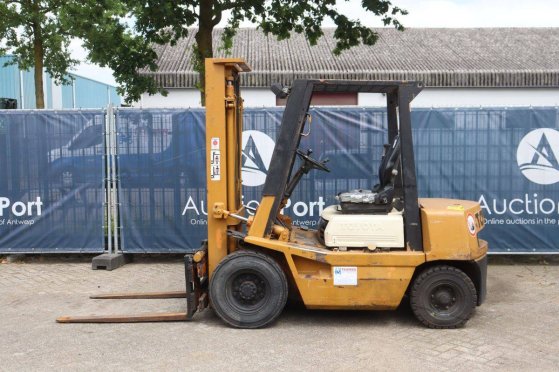 Forklift Toyota 02-4FD25 Diesel 2500kg 3.5m 1994 02-4FD25 1994 2 Forklift image 2
