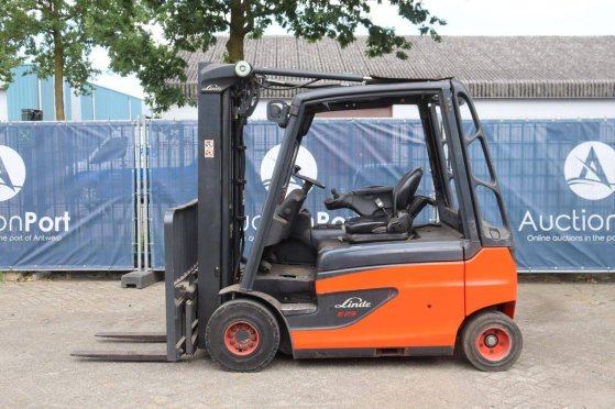 Linde E25L-01 Electric Forklift 2500kg 2016 E25L-01 2016 2 Forklift image 2