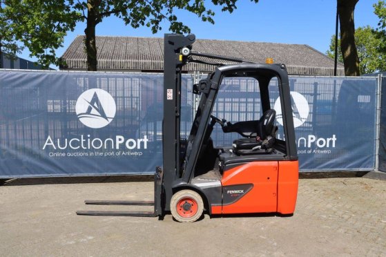 Forklift Linde E14-02 Electric 1400kg 7m 2017 E14-02 2017 2 Forklift image 2