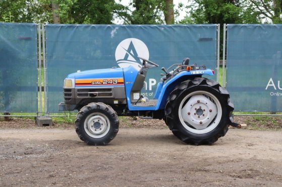 Mini tractor Iseki SIAL 243 Diesel 24hp Iseki SIAL 243 2 image 2