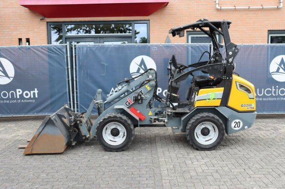 Giant G2200E X-TRA Electric Wheel Loader 6.5kW 2022 Giant G2200E X-TRA 2022 2 Wheel Loaders image 2