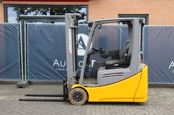 Forklift Jungheinrich Electric 2 Forklift image 2