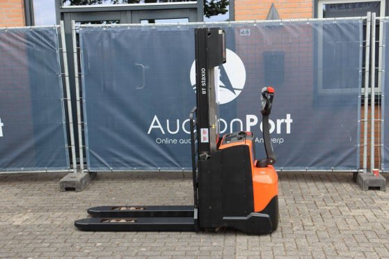 Stacker BT SWE140L Electric 1400kg 2.65m 2015 BT SWE140L 2015 2 image 2