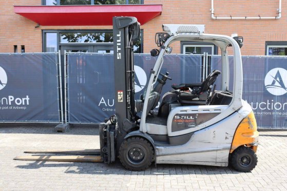 Forklift Still RX60-30/600 Electric 3000kg 2015 RX60-30/600 2015 2 Forklift image 2