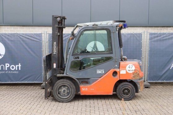 Forklift Toyota T02-8FDF30 Diesel 3000kg 3.7m 2020 02-8FDF30 2020 2 Forklift image 2