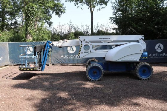 Articulating boom lift Niftylift HR21D 4x4 Diesel 20.8m 2010 Niftylift HR21D 4x4 2010 2 image 2