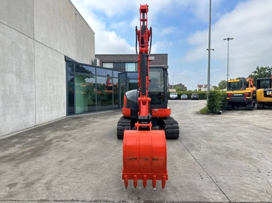 Midi excavator Kubota KX165-5 Diesel 2014 KX165-5 2014 2 Crawler Excavators image 2