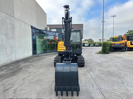 Midi excavator Volvo EC60C Diesel 2010 EC60C 2010 2 Crawler Excavators image 2