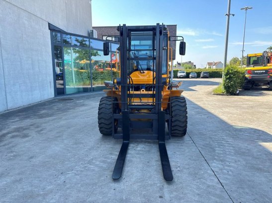 Rough Terrain Forklift Captok CK35 Diesel 2026 Captok CK35 2026 2 Rough Terrain Forklift image 2