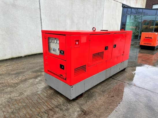 Generator Gesan DPS100 Diesel 2005 GESAN DPS100 2005 2 Generators image 2