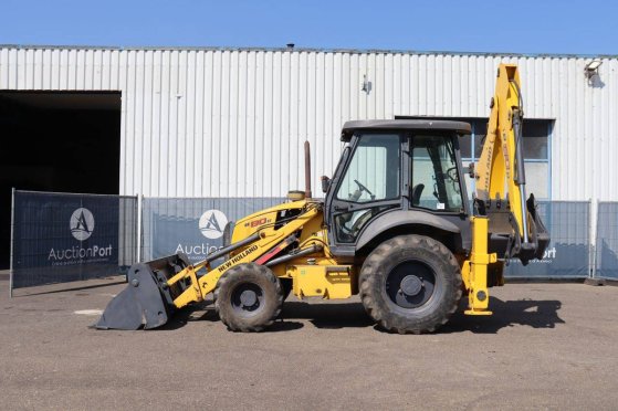 New Holland B90B-SS Diesel Backhoe Loader 2018 B90B-SS 2018 2 image 32