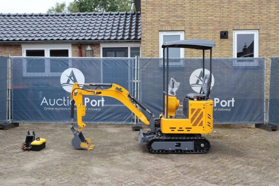 Mini Excavator CMH C12 Diesel 7kW 2026 New CMH C12 2026 1 image 17