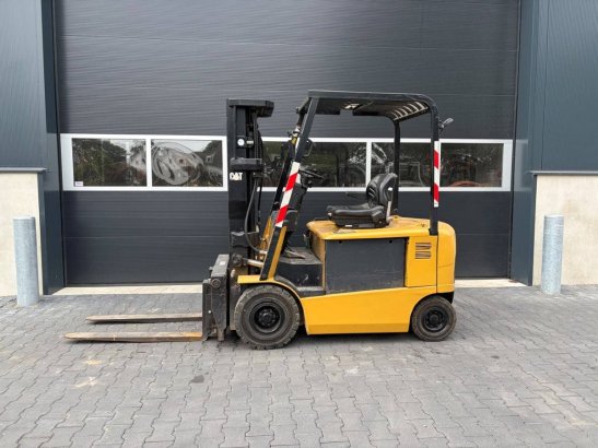 Caterpillar EP25K Electric Forklift 2500kg 4.75m 2009 EP25K 1997 2 Forklift image 15
