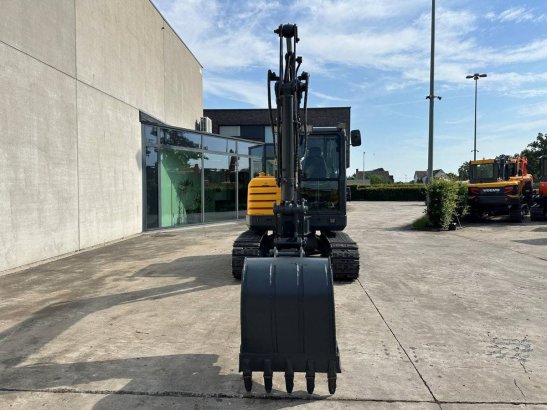 Midi excavator Volvo EC60C Diesel 2011 EC60C 2011 2 Crawler Excavators image 32