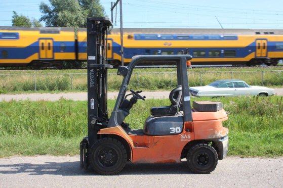 Forklift Toyota 62-7FDF30 Diesel 3000kg 6.0m 2006 62-7FDF30 2006 2 Forklift image 32