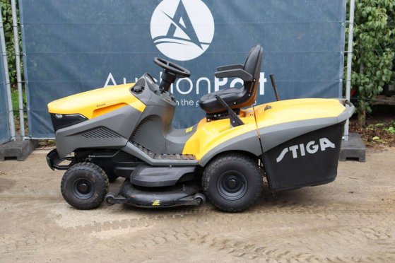 Stiga TNSE 122 Hydro Petrol Ride-on Mower 13.4kW 2021 Stiga TNSE 122 Hydro 2021 2 image 17