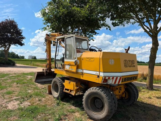 Heavy machinery product image - Image 1 of 1