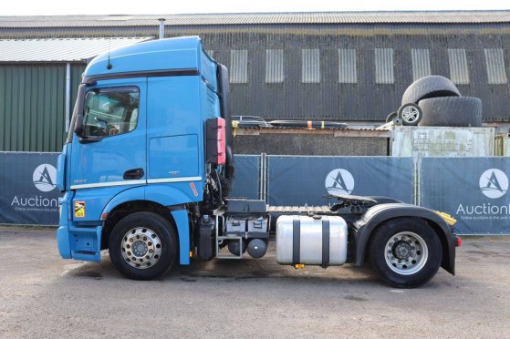 Tractor unit Mercedes-Benz Actros 963-4-A Diesel 428 hp 2016 Mercedes-Benz Actros 963-4-A 2016 2 image 17
