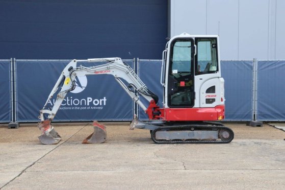 Mini excavator Takeuchi TB325R Diesel 16.5kW 2021 TB325R 2021 2 image 17