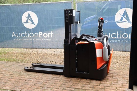 Toyota SPE200D Electric Stacker 2000kg 2.1m 2018 SPE200D 2018 2 image 17