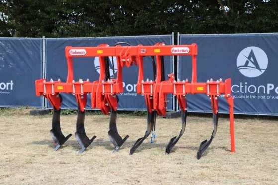 Deep tiller Özduman DPT 6 Subsoiler 2025 New Özduman DPT 6 Subsoiler 2025 1 image 3