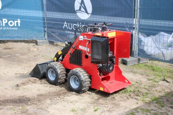 Captok CK323WJ Skid Steer Loader Petrol 13.5 hp 2025 Captok CK323WJ 2025 2 Wheel Loaders image 3