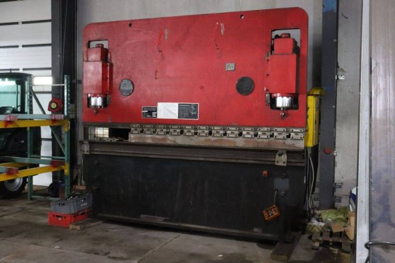 Press brake Shandong WF67Y Electric 200t 2010 Shandong WF67Y 2010 2 image 3