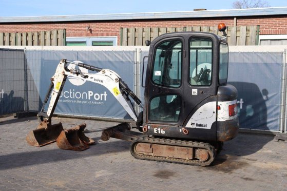 Mini excavator Bobcat E16 Diesel 10.2kW 2014 E16 2014 2 image 3