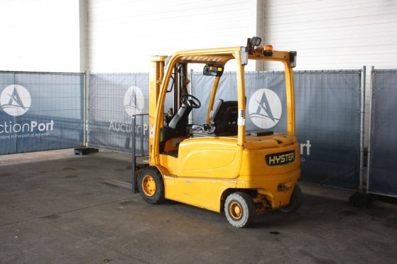 Hyster J2.5XN Electric Forklift 2360kg 4.95m 2012 J2.5XN 2012 2 Forklift image 3