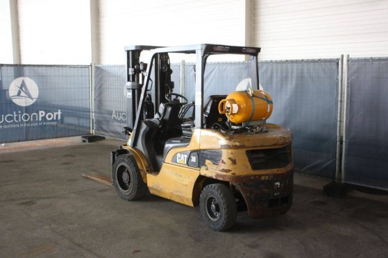 Forklift Caterpillar GP30NT LPG 3000kg 4.7m 2008 GP30NT 2008 2 Forklift image 3