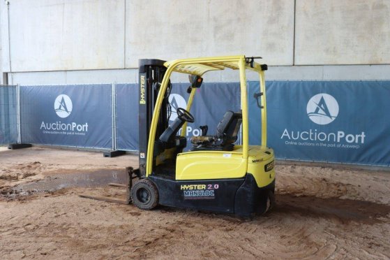 Forklift Hyster J2.0XNT LWB Electric 1670kg 4.9m 2017 J2.0XNT LWB 2017 2 Forklift image 3