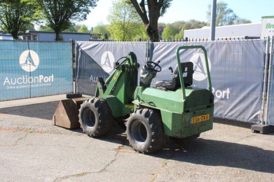 Articulated loader Striegel 190DYA Diesel 23.2kW 2005 Striegel 190DYA 2005 2 Wheel Loaders image 3