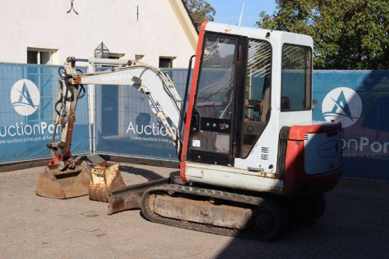 Rupsgraafmachine Takeuchi TB025 Diesel 26pk TB025 2 Crawler Excavators image 3